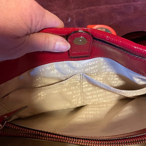 Kate Spade all leather patent bag - Picture 4 of 13